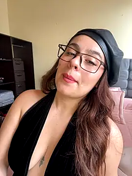 Gabriela-Parker  online show from September 20, 2025, 5:51 pm