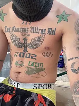 Junihn0 online show from January 17, 2025, 6:54 pm