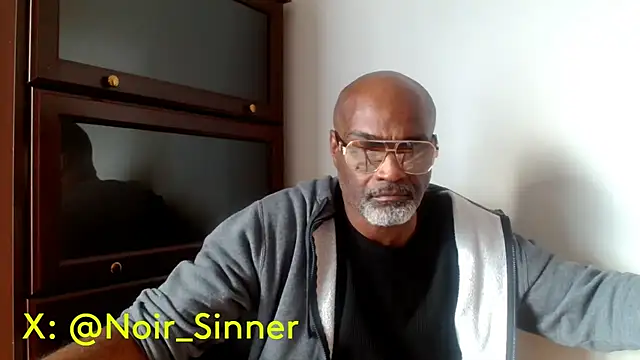 sinnernoir online show from April 30, 2026, 9:41 pm