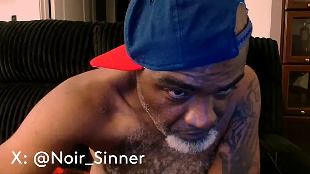 Snapshot of sinnernoir chatting on June 12, 2026, 2:31 am sinnernoir online show from June 12, 2026, 2:31 am