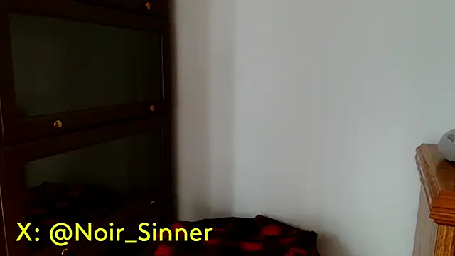 sinnernoir online show from April 26, 2026, 8:06 pm