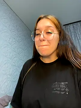 VikiDemi online show from September 16, 2025, 7:59 pm