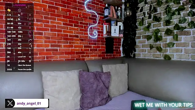 andy angell1 online show from September 30, 2025, 12:22 pm