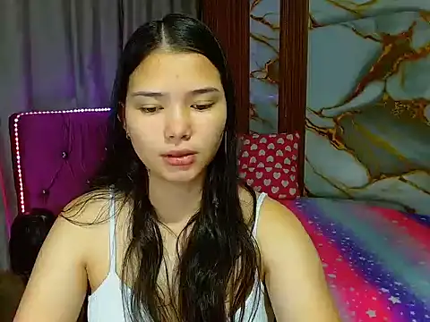 alissonwinx online show from July 12, 2026, 7:15 pm