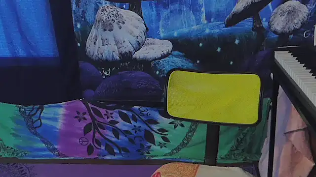  hellostormy  online show from March 22, 2026, 3:13 pm