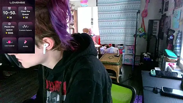  hellostormy  online show from March 3, 2025, 2:39 pm