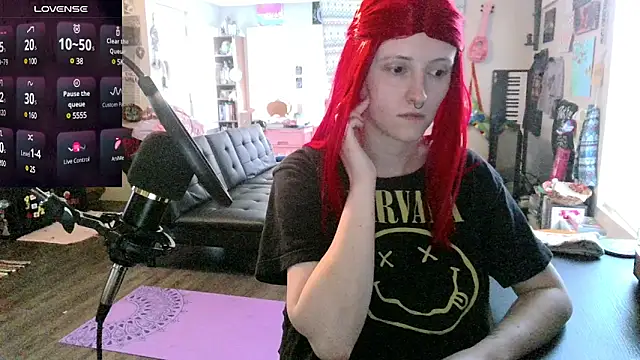  hellostormy  online show from March 8, 2025, 2:19 pm