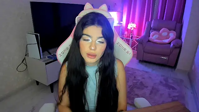 AlluringAriel online show from September 30, 2025, 5:41 pm