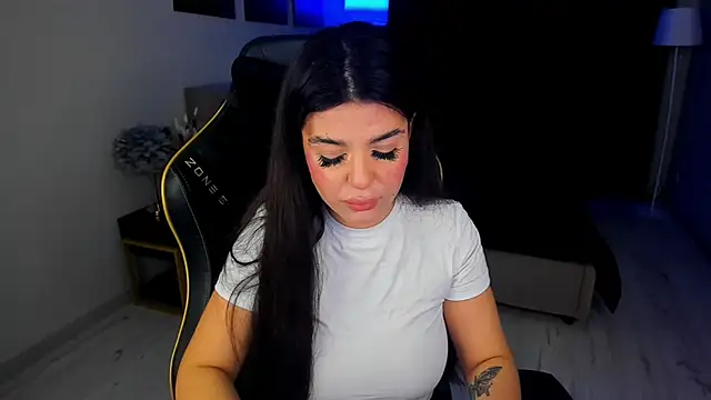 AlluringAriel online show from November 24, 2025, 7:36 pm