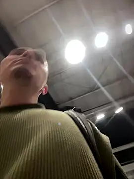 adam-rivera online show from October 17, 2025, 10:11 pm