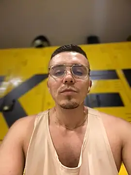 adam-rivera online show from November 10, 2025, 9:09 pm