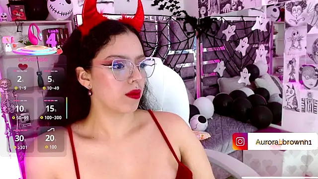 Aurora Brownn online show from October 30, 2025, 5:28 am