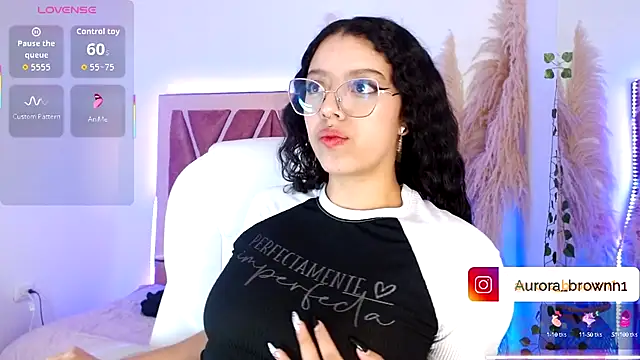 Aurora Brownn online show from September 22, 2025, 2:17 am