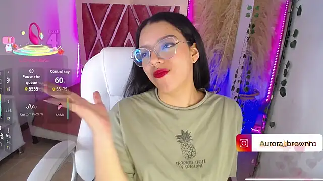 Aurora Brownn online show from October 13, 2025, 4:47 am