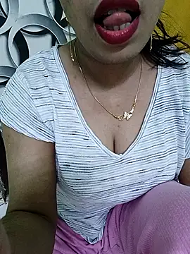 Haniya-143 online show from July 16, 2026, 9:01 pm