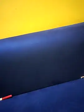 Haniya-143 online show from October 13, 2025, 4:08 pm