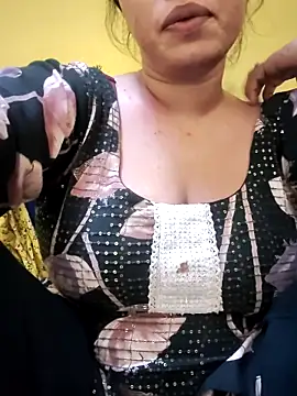 Haniya-143 online show from September 17, 2025, 7:49 pm