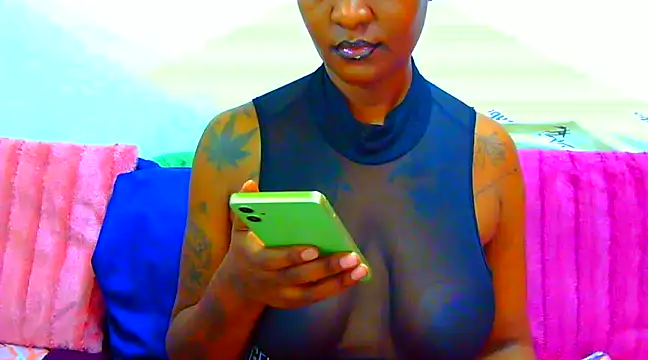 TattoedGoddessxx online show from March 4, 2025, 2:53 pm