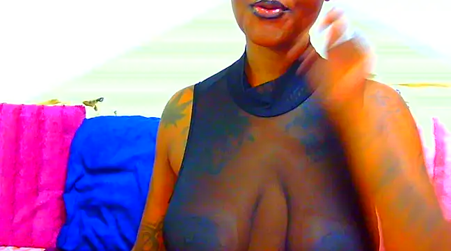 TattoedGoddessxx online show from February 17, 2025, 6:28 pm