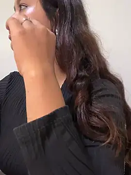 Ariana Pierce online show from May 9, 2026, 6:44 pm