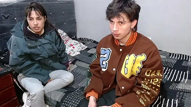 pervertsteens3 online show from December 18, 2024, 2:42 am