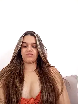 princesaa98 online show from December 2, 2025, 4:52 pm