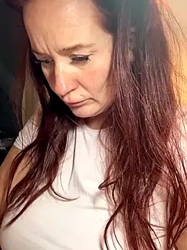 Engel mia online show from September 13, 2025, 6:24 am