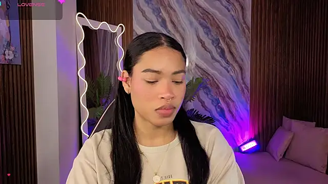 penelope tay1 online show from April 27, 2026, 3:37 am