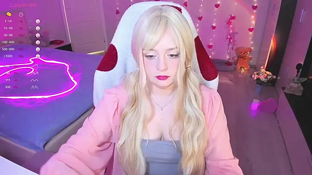 Amy honey angel online show from March 12, 2025, 9:12 am