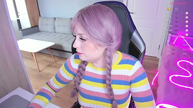 Amy honey angel online show from October 10, 2025, 11:22 am