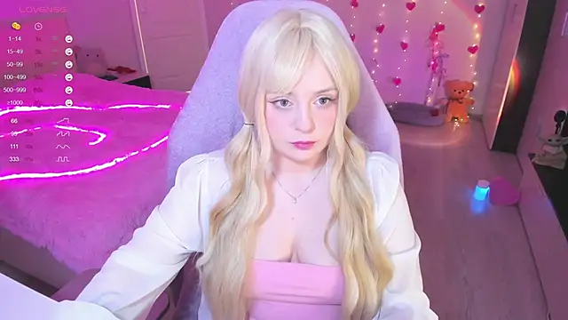 Amy honey angel online show from March 10, 2025, 9:23 am