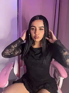 Emily-14 online show from August 6, 2026, 4:29 am
