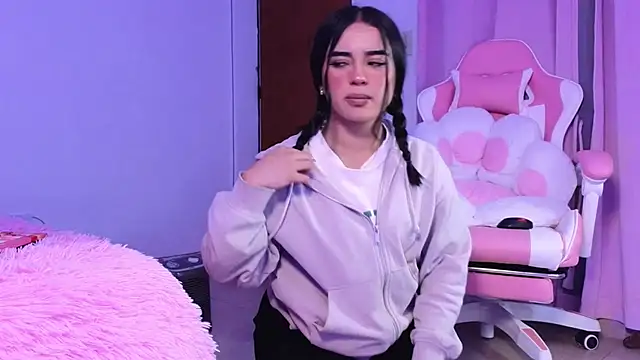 Emily-14 online show from March 21, 2025, 4:39 am