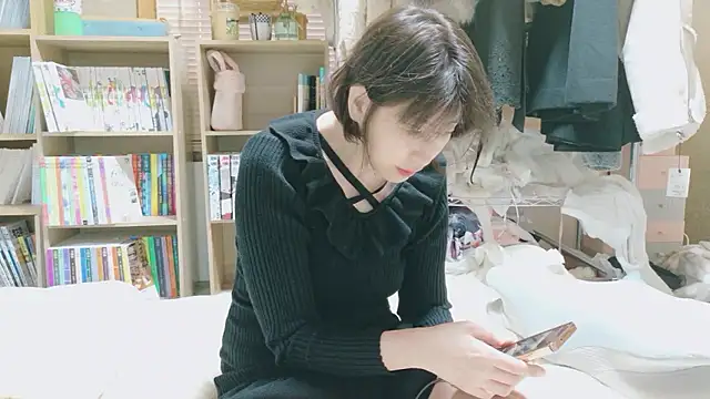 morikawa sayaka online show from November 30, 2025, 12:11 am