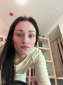 Snapshot of Mia_Mia_M chatting on June 11, 2026, 5:10 pm Mia Mia M online show from June 11, 2026, 5:10 pm