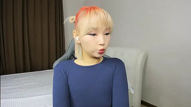 Milla Aheo online show from November 29, 2025, 1:00 pm