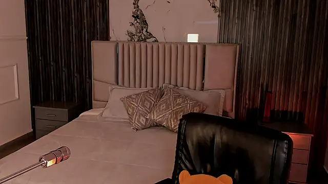 Snapshot of Lillyortiz chatting on February 13, 2026, 9:04 pm Lillyortiz online show from February 13, 2026, 9:04 pm