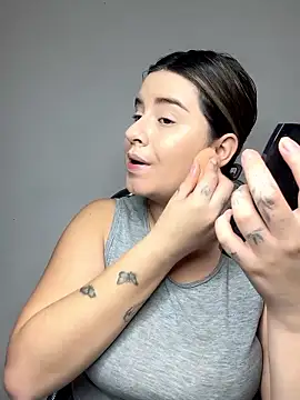 SaraBraun  online show from January 12, 2026, 5:31 pm