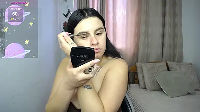 SaraBraun  online show from October 30, 2025, 7:00 pm