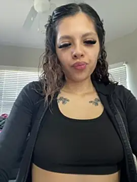 Sexyteengabi online show from May 2, 2026, 5:18 pm