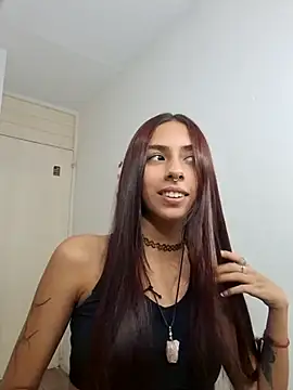 Jazmin-Cerezita online show from February 6, 2026, 10:06 pm