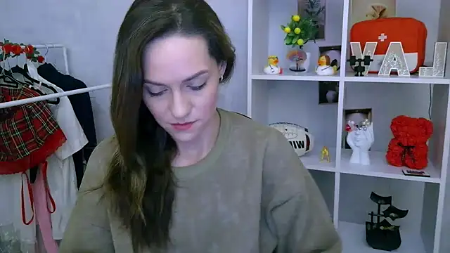 Lina Star S online show from February 5, 2026, 6:31 am