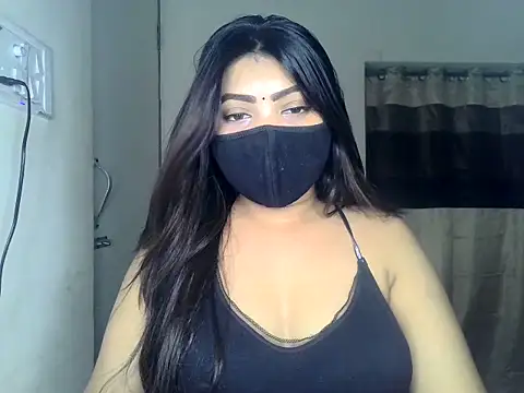 Snapshot of ishi_Beauty chatting on June 3, 2026, 8:37 am ishi Beauty online show from June 3, 2026, 8:37 am