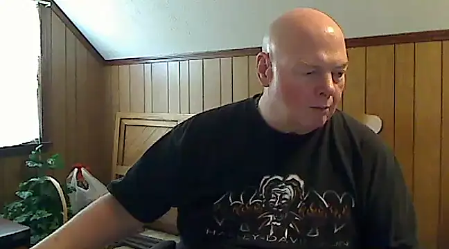 harley99574 online show from February 7, 2025, 4:46 pm