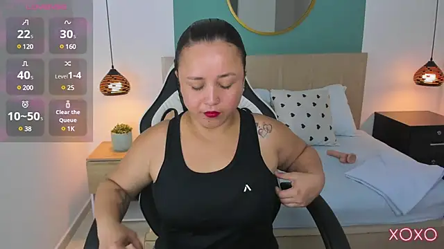 linda rios  online show from March 13, 2025, 7:06 pm