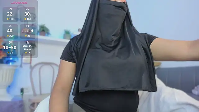 jazmin anbar online show from October 27, 2025, 7:04 pm