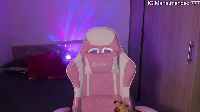 maria mendez  online show from March 14, 2025, 4:43 am