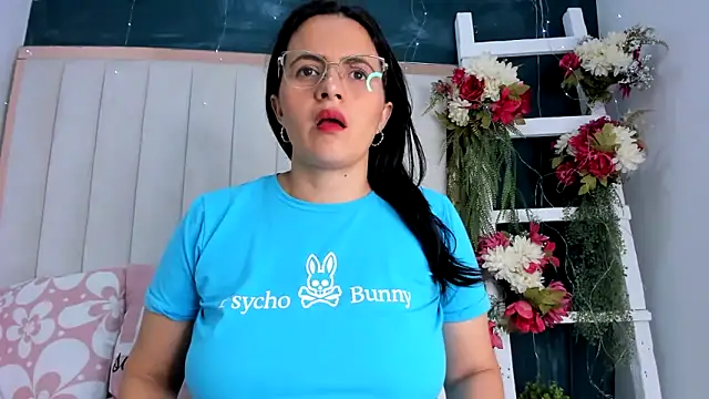 africa holmes online show from September 21, 2025, 1:55 am