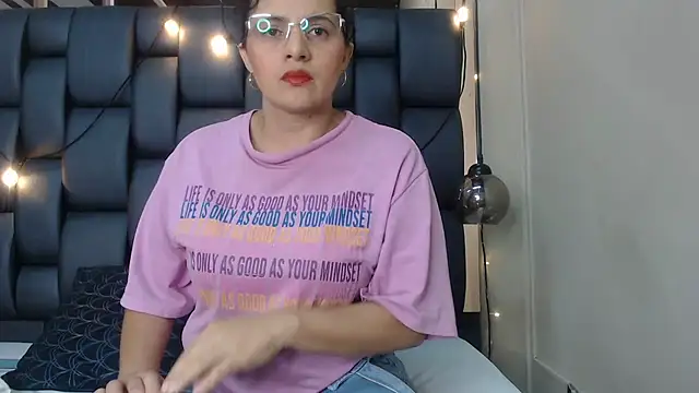 africa holmes online show from March 22, 2025, 2:59 am