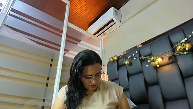 africa holmes online show from July 25, 2026, 7:53 pm